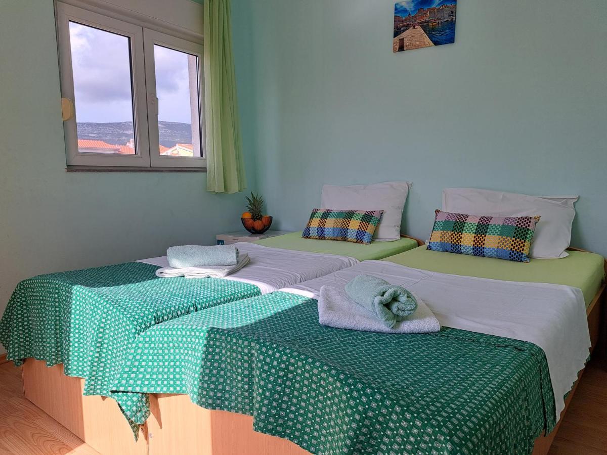 Apartment Penić Kastela Bagian luar foto