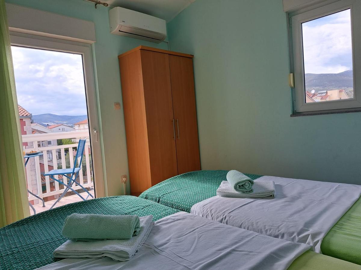 Apartment Penić Kastela Bagian luar foto