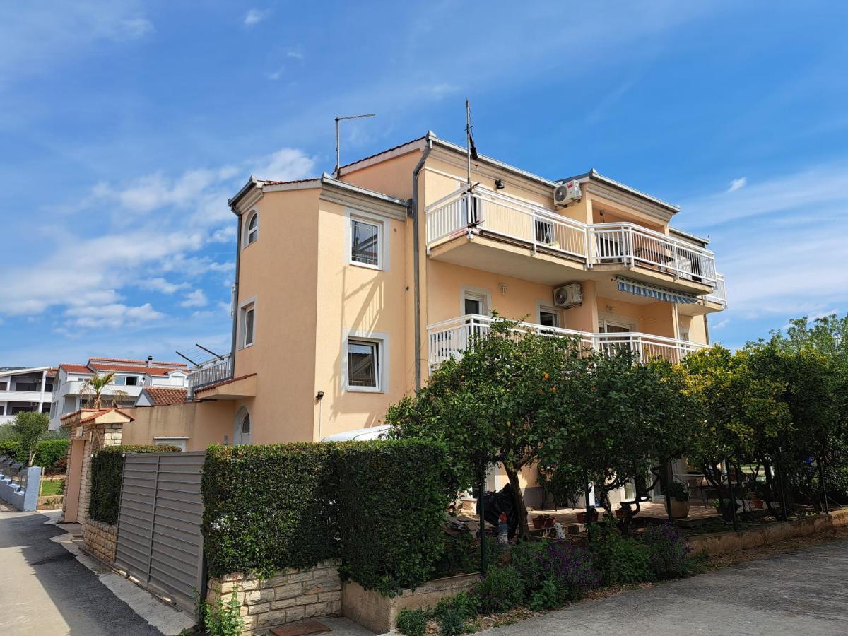 Apartment Penić Kastela Bagian luar foto