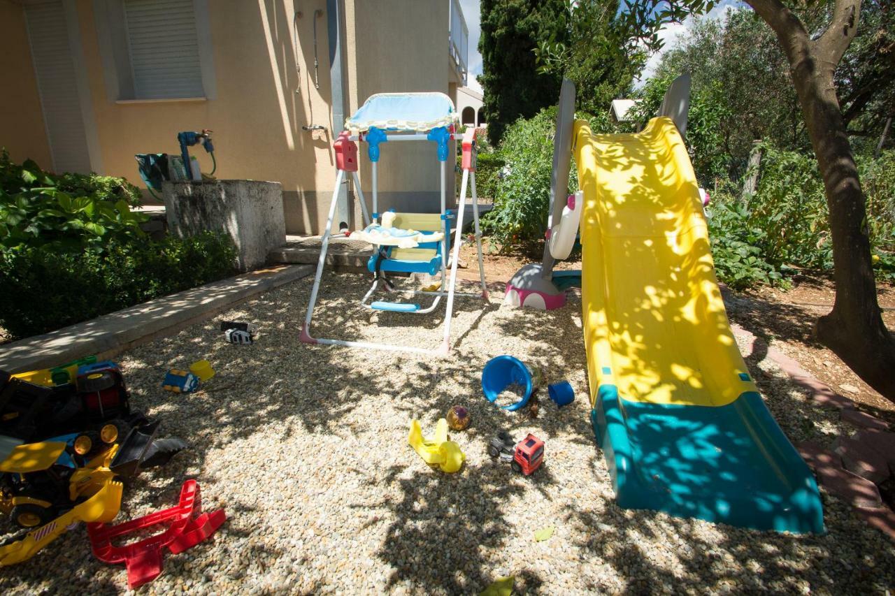 Apartment Penić Kastela Bagian luar foto